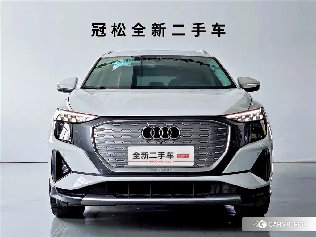 Audi Q5 e-tron 2023 Белый из Китая, фото 2