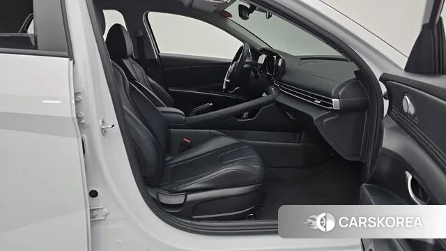 Hyundai Avante (CN7) 2021 Белый из Кореи, фото 2