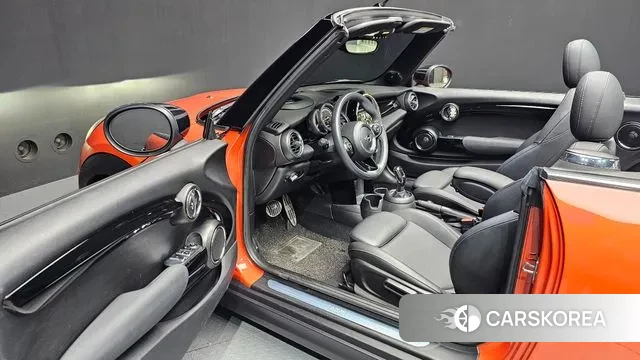 Mini Cooper Convertible 2020 Оранжевый из Кореи, фото 2