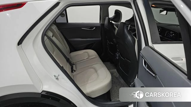 Kia Di Ol Nu Niro 2022 Белый из Кореи, фото 2