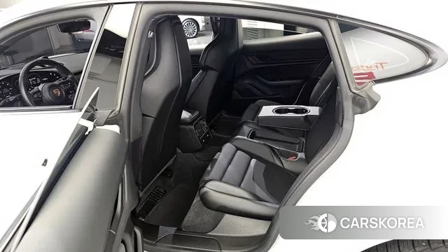 Porsche Taycan 2022 Белый из Кореи, фото 2