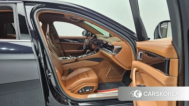 Porsche Panamera (971) 2020 Черный из Кореи, фото 2