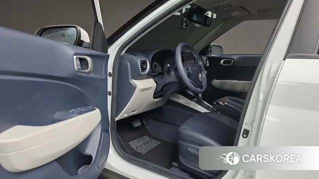 Hyundai Venue 2022 Белый из Кореи, фото 2