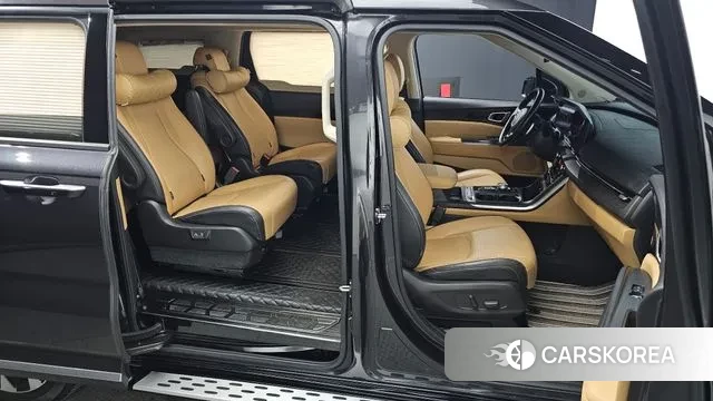 Kia Carnival 4th generation 2021 Серый из Кореи, фото 2