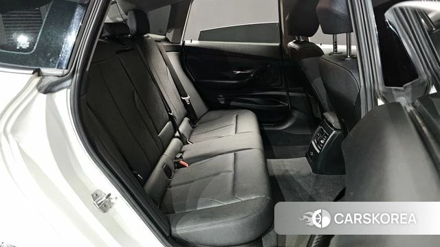 BMW 3 Series GT (F34) 2018 Белый из Кореи, фото 2