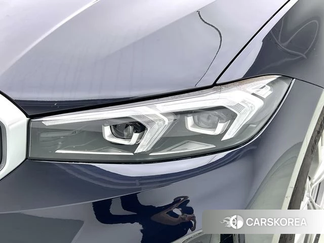 BMW i3 2023 Черный из Китая, фото 2
