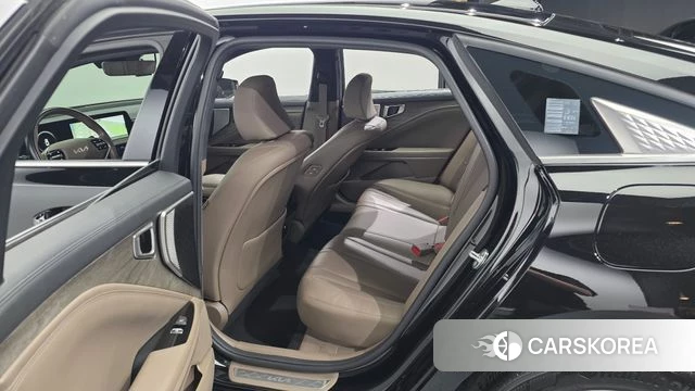 Kia K8 2022 Черный из Кореи, фото 2