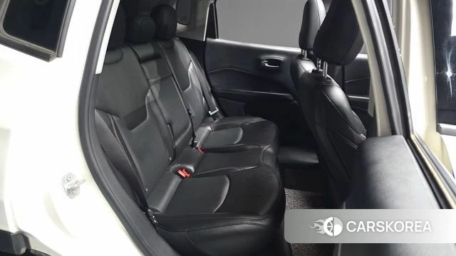 Jeep Compass 2nd Generation 2019 Белый из Кореи, фото 2