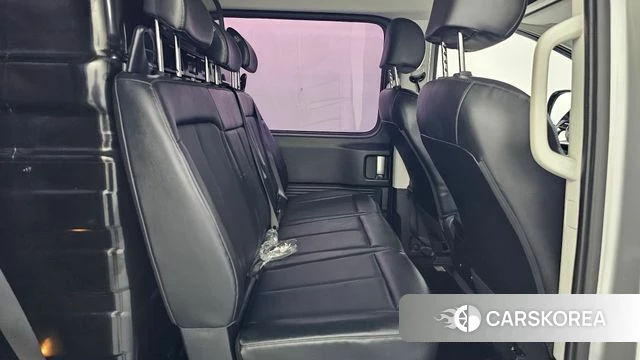 Hyundai Staria 2021 Серебряный из Кореи, фото 2