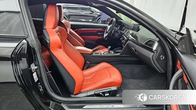 BMW M4 (F82) 2018 Черный из Кореи, фото 2