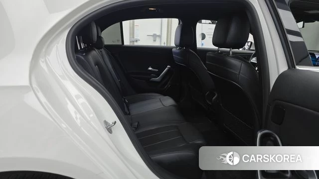 Mercedes-Benz A-Class W177 2021 Белый из Кореи, фото 2