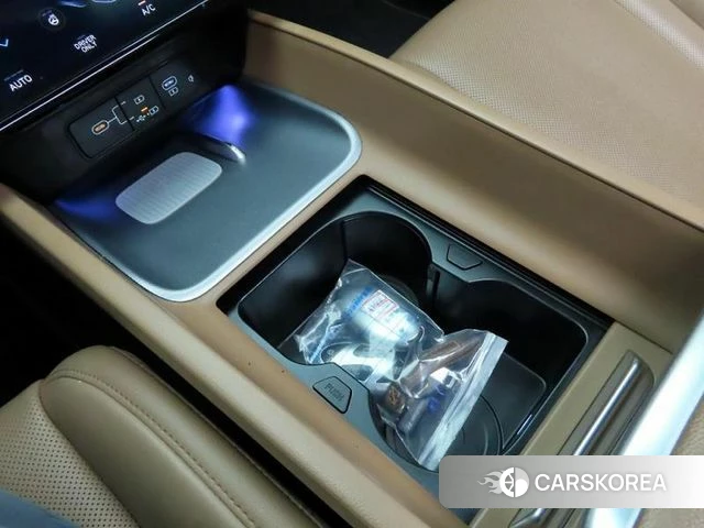 Hyundai Grandeur Hybrid (GN7) 2023 Белый из Кореи, фото 2