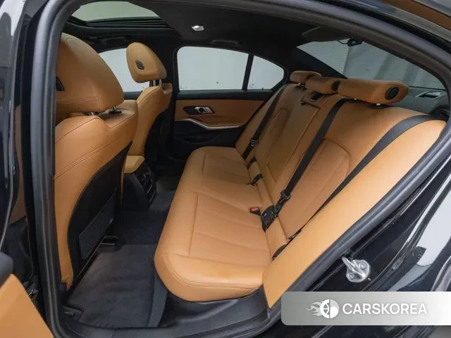 BMW 3 Series (G20) 2022 Черный из Кореи, фото 2