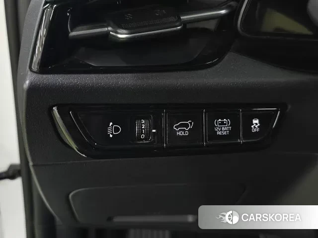 Kia Di Ol Nu Niro 2022 Белый из Кореи, фото 2