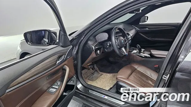 BMW 5 Series (G30) id 2452782 из Кореи 2