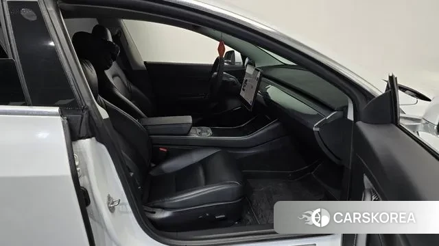 Tesla Model 3 2020 Белый из Кореи, фото 2