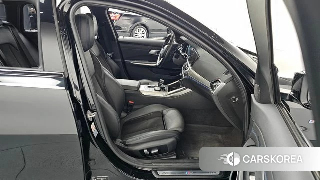 BMW 3 Series (G20) 2021 Черный из Кореи, фото 2