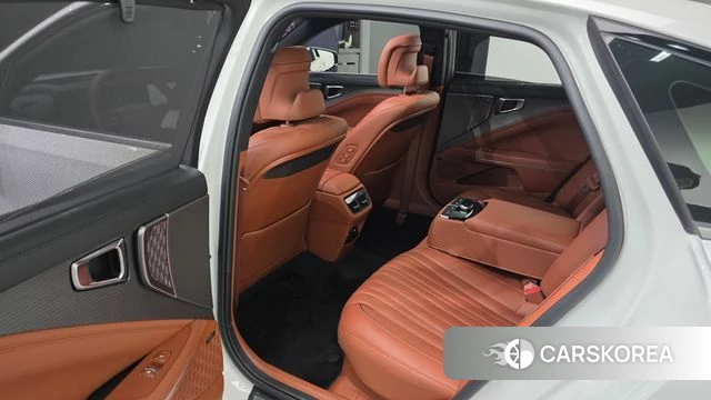 Kia The New K8 Hybrid 2024 Белый из Кореи, фото 2