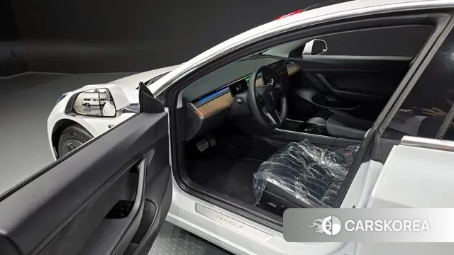 Tesla Model 3 2020 Белый из Кореи, фото 2