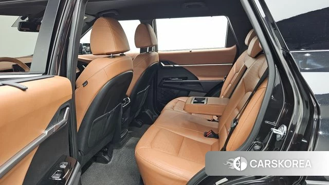 Ssangyong Torres 2024 Черный из Кореи, фото 2