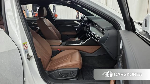 Audi A6 (C8) 2020 Белый из Кореи, фото 2