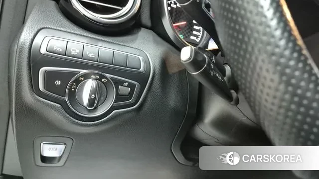 Mercedes-Benz GLC-Class X253 2019 Синий из Кореи, фото 2