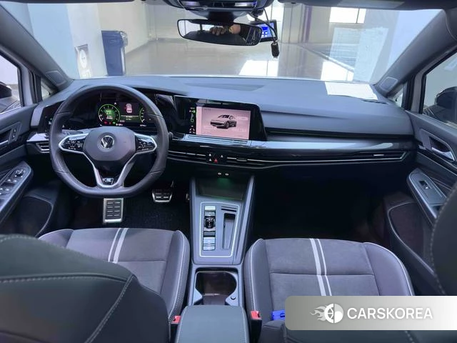 Volkswagen Golf 2022 Белый из Китая, фото 2