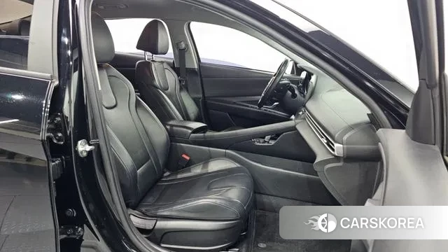 Hyundai Avante (CN7) 2021 Черный из Кореи, фото 2