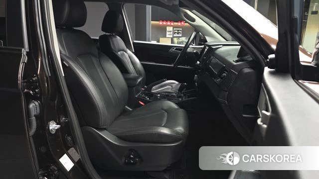 Ssangyong Rexton Sports 2018 Коричневый из Кореи, фото 2