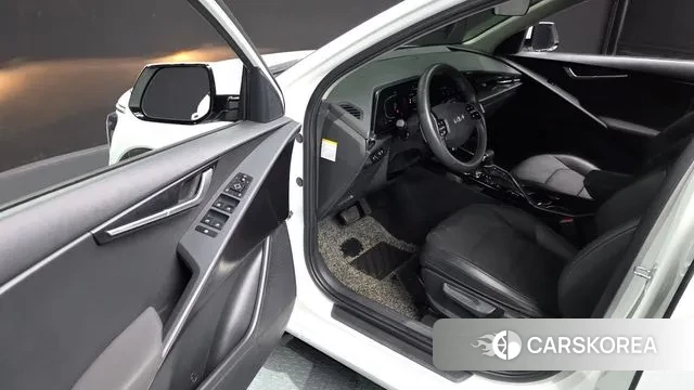 Kia Di Ol Nu Niro 2022 Белый из Кореи, фото 2