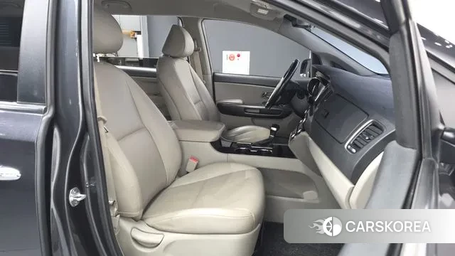 Kia The New Carnival 2019 Серый из Кореи, фото 2