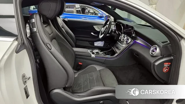 Mercedes-Benz C-Class W205 2022 Белый из Кореи, фото 2