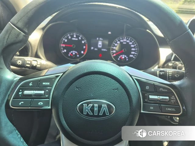 Kia Come New K3 2021 Жемчужный цвет из Кореи, фото 2