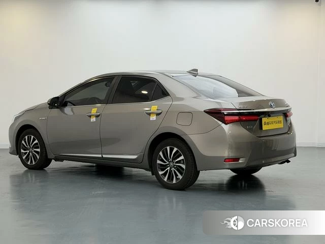 Toyota Corolla 2019 Серебристо-серый из Китая, фото 2
