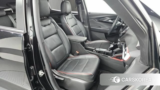 Chevrolet (GM Daewoo) Trailblazer 2021 Черный из Кореи, фото 2