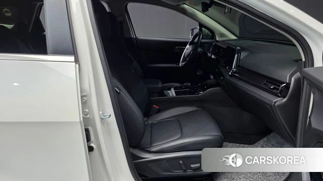 Kia Sportage 5th Generation 2023 Белый из Кореи, фото 2