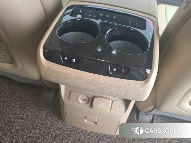 Kia The New Carnival 2018 Черный из Кореи, фото 2