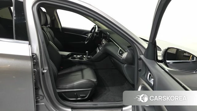 Genesis The New G70 Shooting Brake 2022 Серебристо-серый из Кореи, фото 2