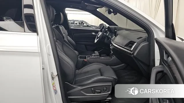 Audi Q5 (FY) 2023 Белый из Кореи, фото 2