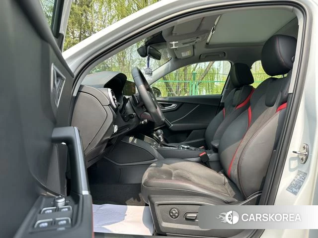 Audi Q2L 2024 Белый из Китая, фото 2