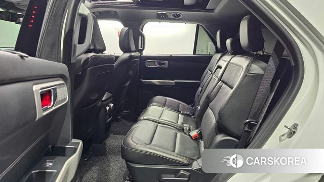 Ford Explorer 6th Generation 2020 Белый из Кореи, фото 2
