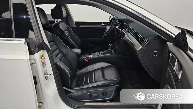 Volkswagen Arteon 2019 Белый из Кореи, фото 2
