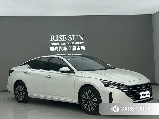 Nissan Teana 2023 Белый из Китая, фото 2