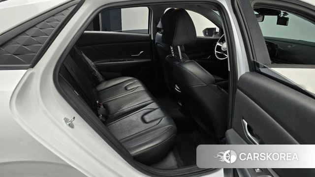 Hyundai The New Avante (CN7) 2024 Белый из Кореи, фото 2