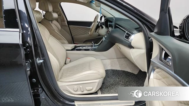 Genesis G70 2019 Черный из Кореи, фото 2