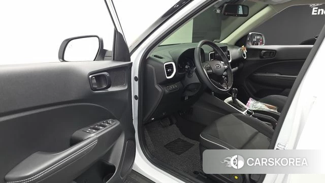 Hyundai Venue 2025 Белый из Кореи, фото 2