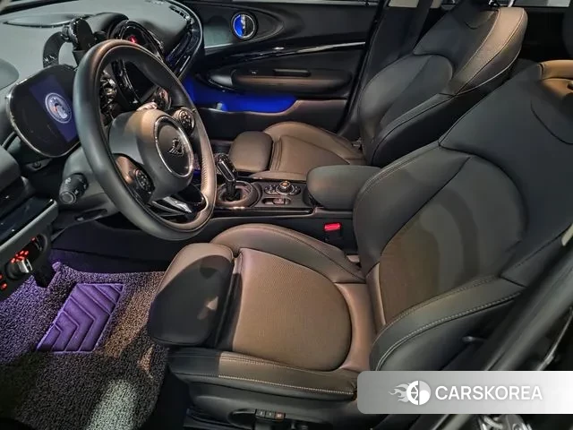 Mini Cooper Clubman 2021 Черный из Кореи, фото 2