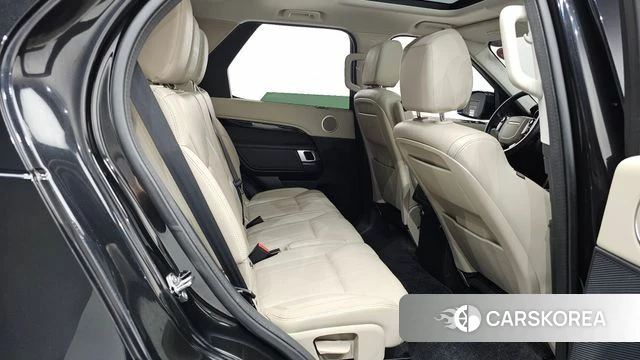 Land Rover Discovery 5 2020 Черный из Кореи, фото 2