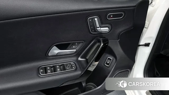 Mercedes-Benz A-Class W177 2020 Белый из Кореи, фото 2