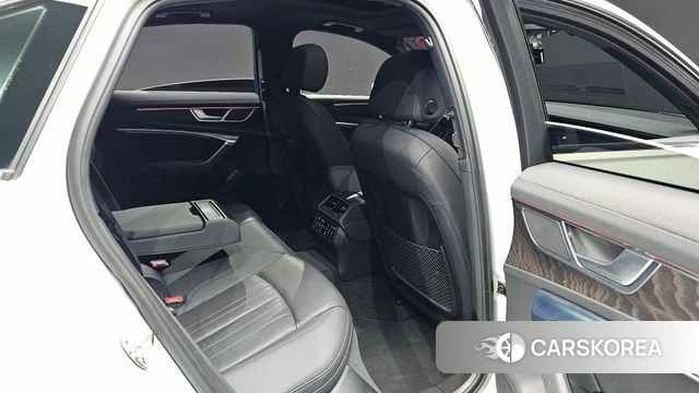 Audi A6 (C8) 2021 Белый из Кореи, фото 2